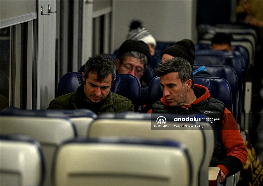 İskenderun Garı'ndaki iki tren depremzedelere "ev" oldu