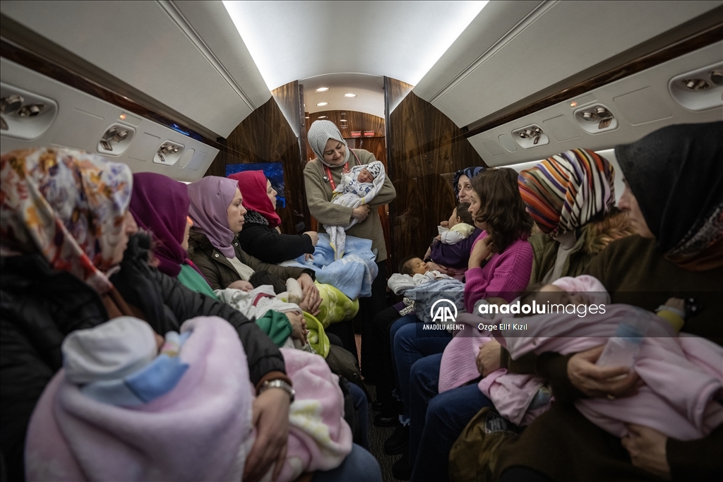 15 bayi dipindahkan ke Ankara dari zona gempa