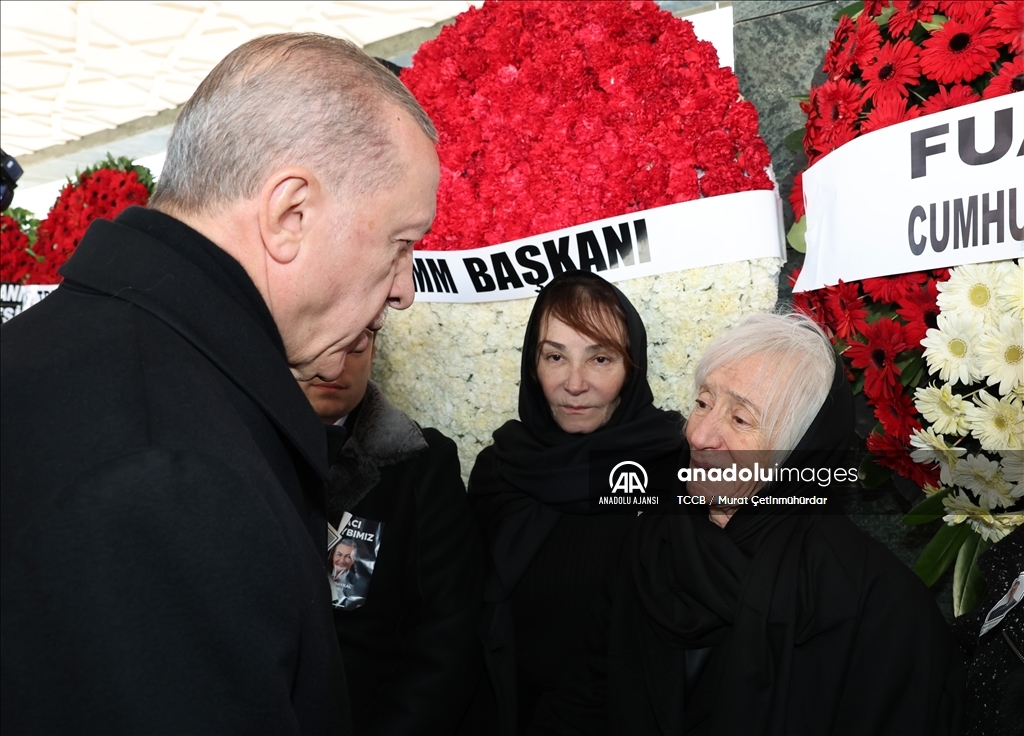 Deniz Baykal için Ahmet Hamdi Akseki Camisi'nde cenaze namazı kılındı