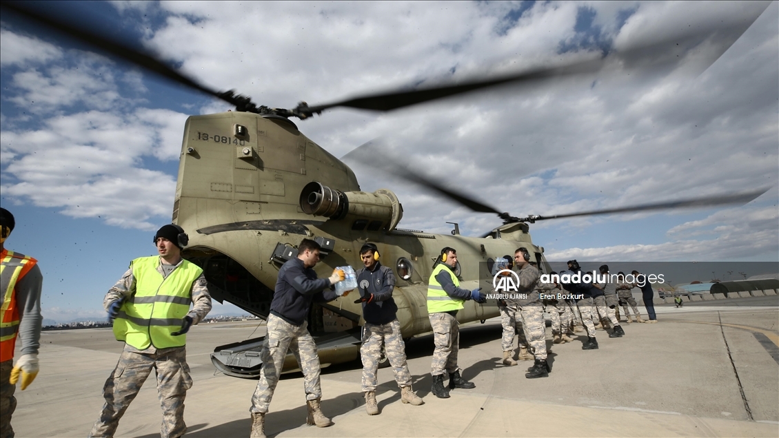 İncirlik Üssü'nde konuşlu Polonyalı askerlerden afet yardımları sevkiyatına destek