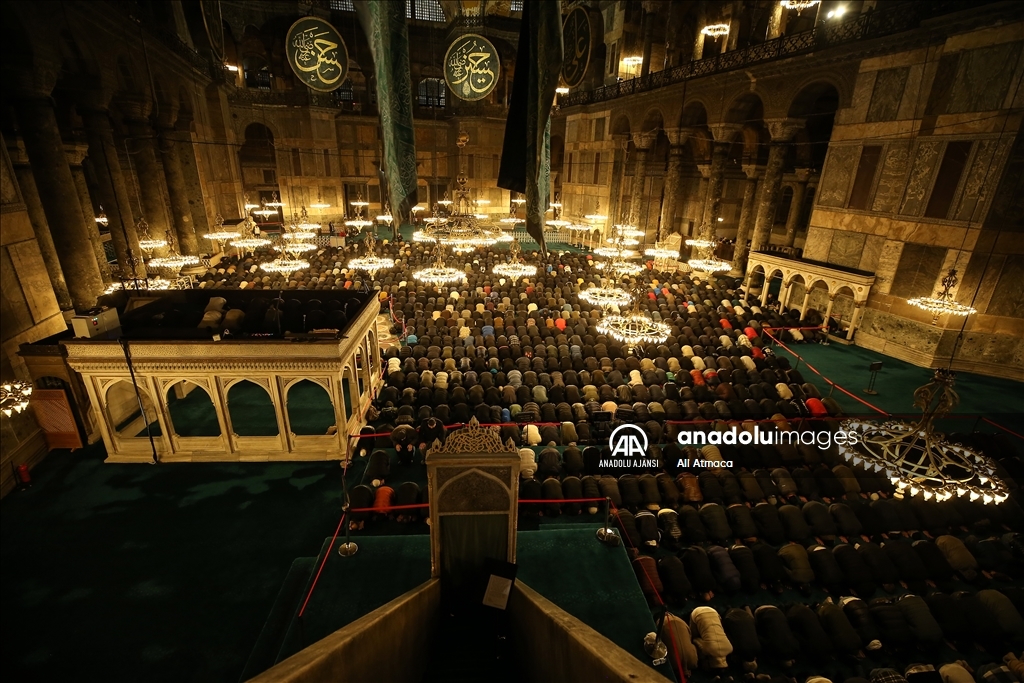 Ayasofya-i Kebir Cami-i Şerifi'nde Miraç Kandili
