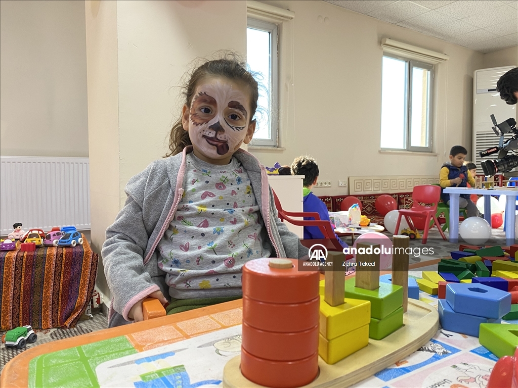 Children, who survived last week’s massive quakes in southern Türkiye, are being given psychological support by volunteers