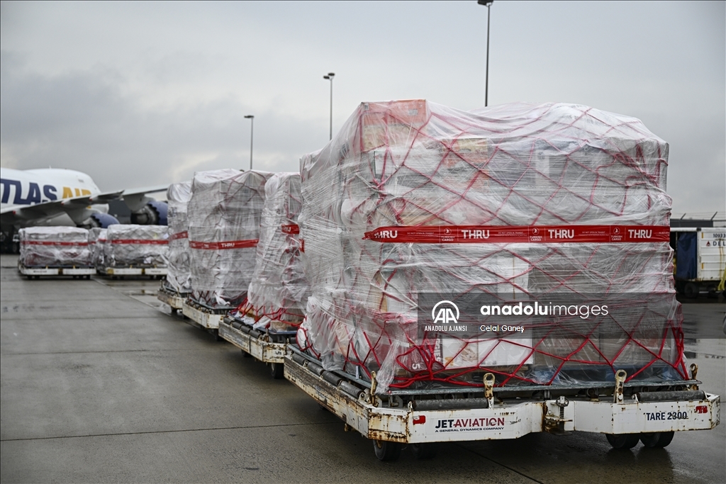 Türkiye'deki depremzedeler için ABD'de yardım malzemeleri toplanmaya devam ediyor