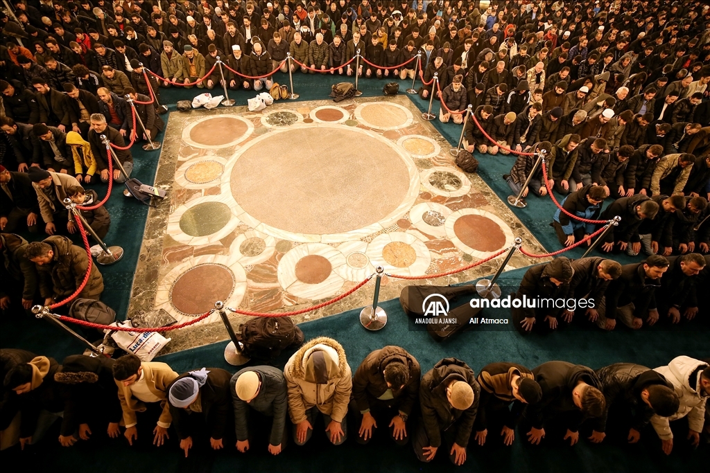 Ayasofya-i Kebir Cami-i Şerifi'nde Miraç Kandili