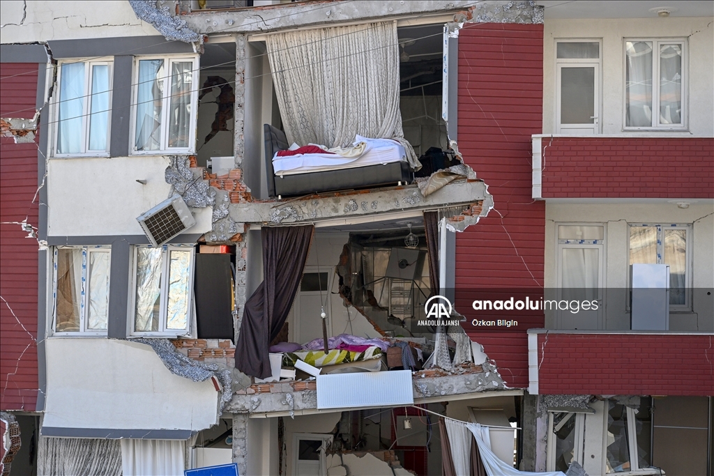 Adıyaman'da her sokak depremin acı izlerini taşıyor
