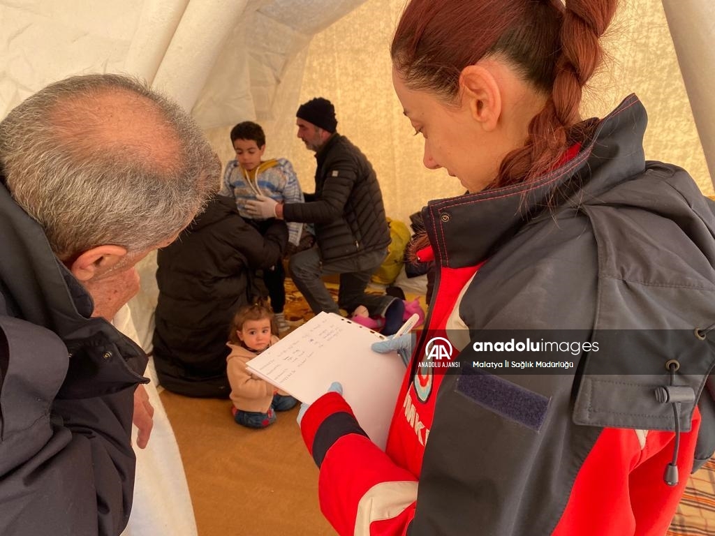 Depremden etkilenen Malatya'da köy köy sağlık taraması