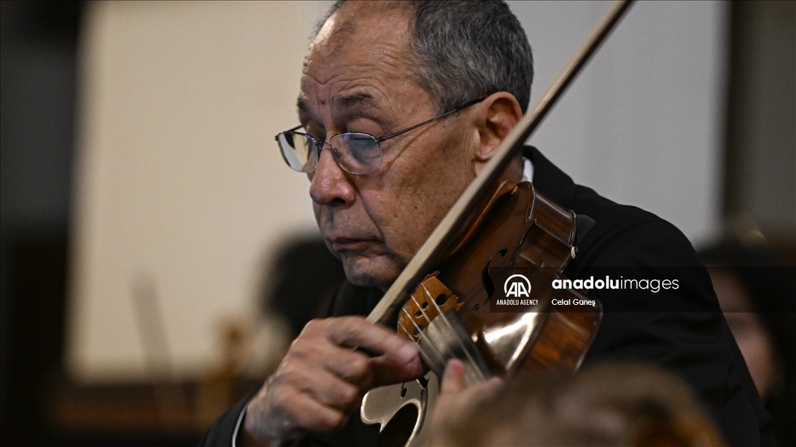 Turkish violinist Osman Kivrak performs at a fundraising concert for Türkiye quake victims in Washington