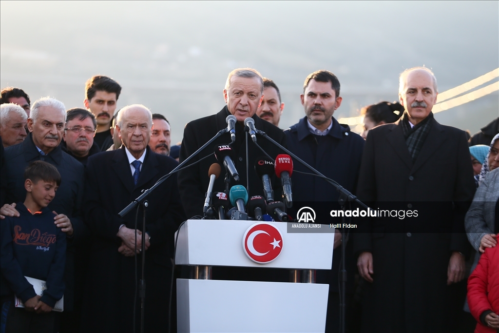 Cumhurbaşkanı Erdoğan ve MHP Genel Başkanı Bahçeli, Nurdağı'nda konteyner kenti ziyaret etti