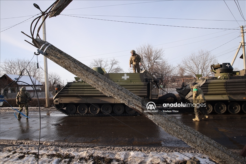 War casts its shadow over civilians' lives in the Ukrainian city of Bakhmut, where military activity continues a year after the conflict with Russia began