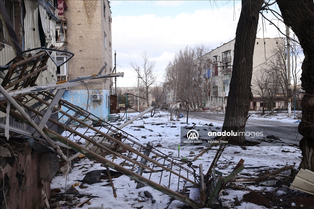 Military forces have remained visible in Ukraine’s eastern region of Donetsk since the Russian war on the country started last year