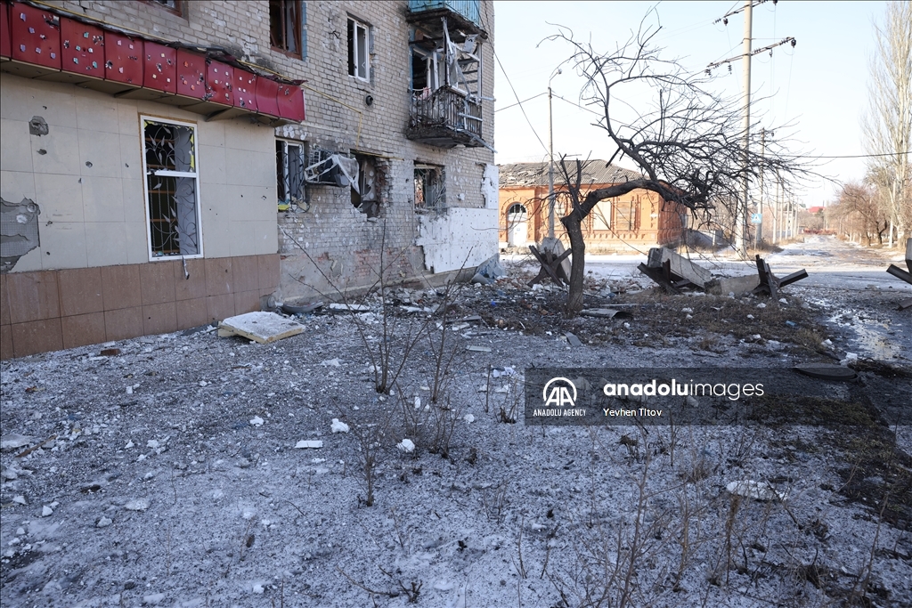 War casts its shadow over civilians' lives in the Ukrainian city of Bakhmut, where military activity continues a year after the conflict with Russia began