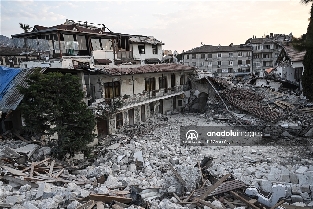 Antakya'daki Rum Ortodoks Kilisesi de depremlerde yıkıldı