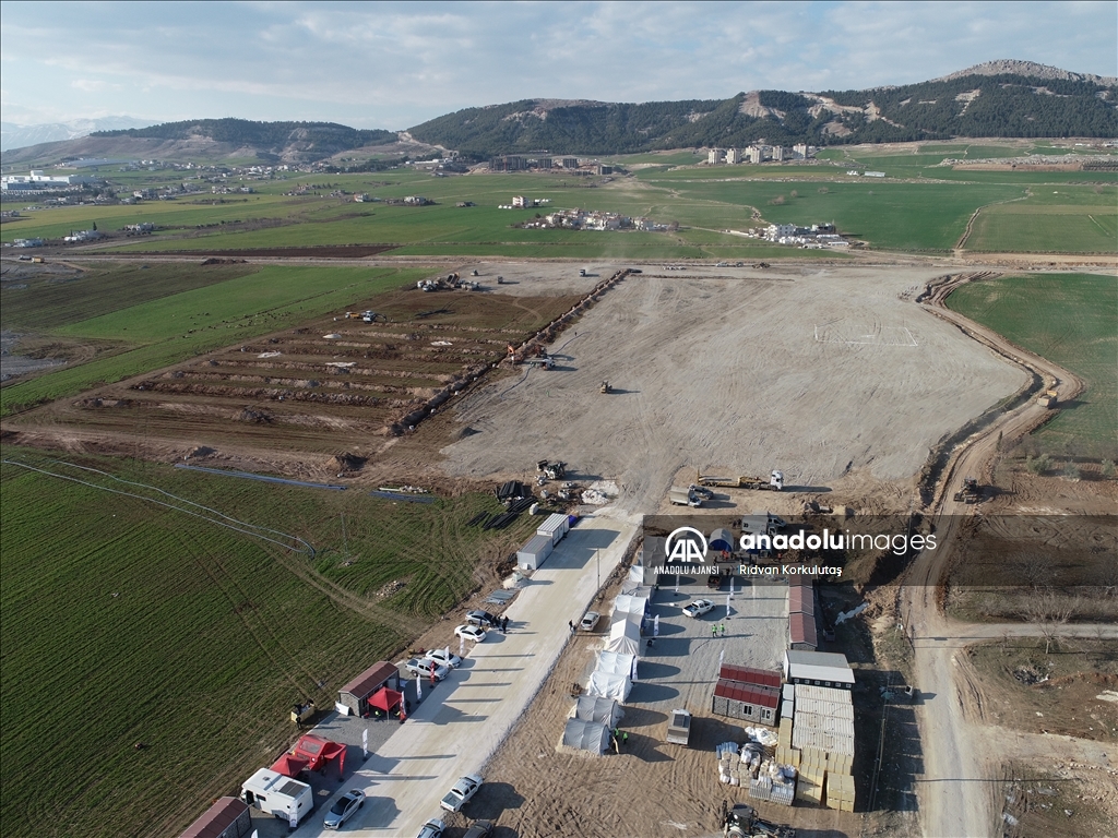 Adıyaman'da Mersin Büyükşehir Belediyesince 3 bin 500 kişilik konteyner kent kuruluyor