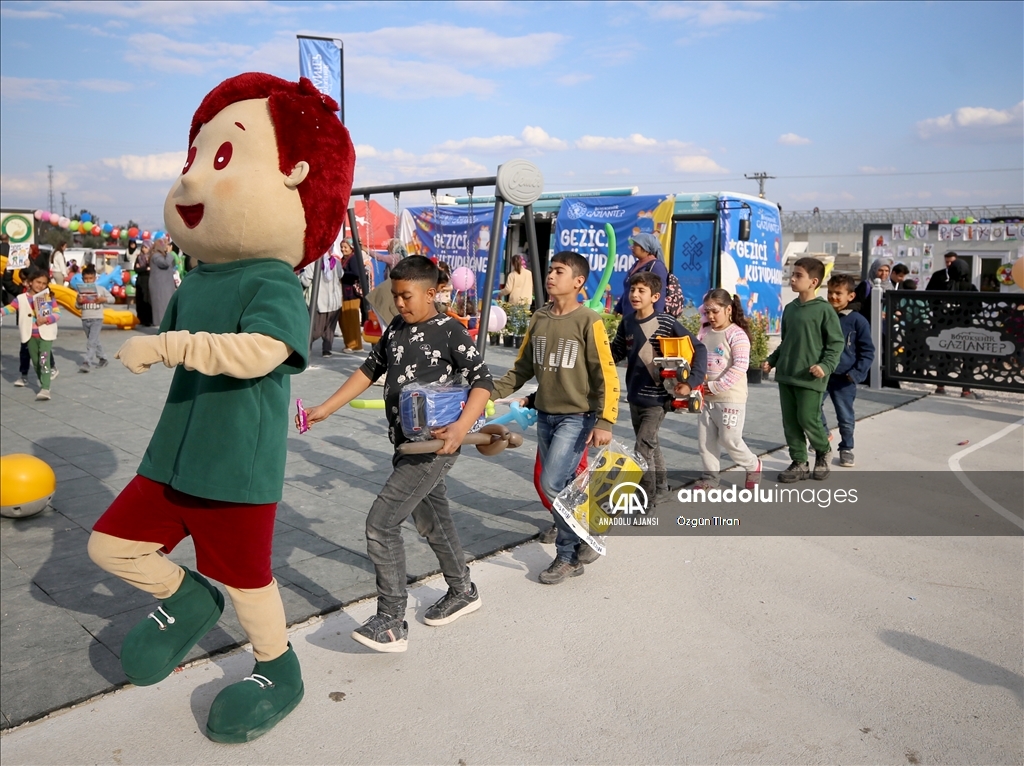 İslahiye'deki geçici barınma alanında yaşam