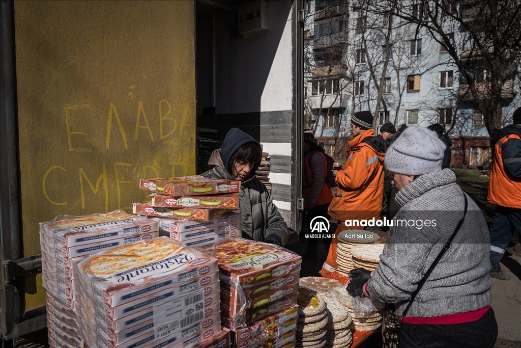 Rusya'nın Zaporijya'ya saldırısında füze 5 katlı konuta isabet etti, 4 kişi öldü