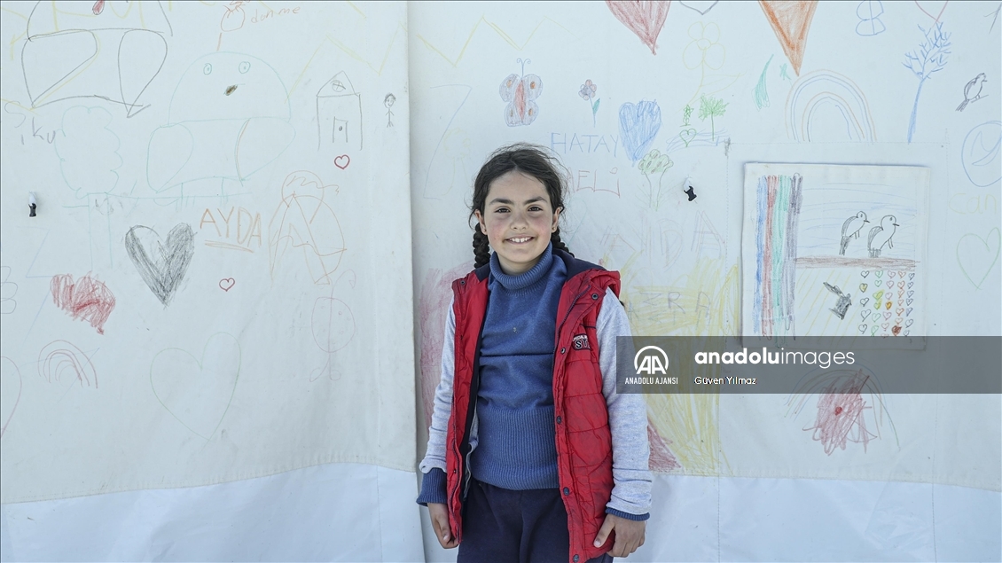 T3 Vakfı Hatay’daki çadır kentlerde çocukların yüzlerini güldürüyor