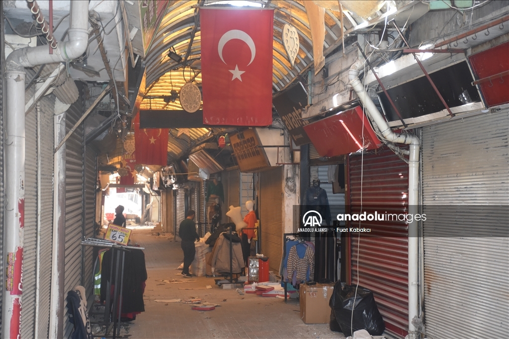 Hatay'ın sembolü tarihi çarşıların esnafı yeni başlangıç için iş yerlerinin onarılmasını istiyor