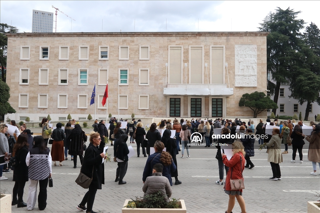 Arnavutluk’ta 8 Mart Dünya Kadınlar Günü dolayısıyla eylem