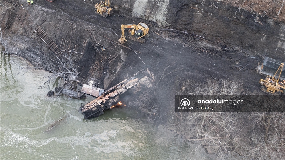 ABD'nin West Virginia eyaletindeki tren kazasında 3 kişi yaralandı