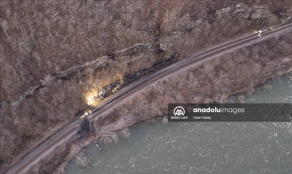 ABD'nin West Virginia eyaletindeki tren kazasında 3 kişi yaralandı