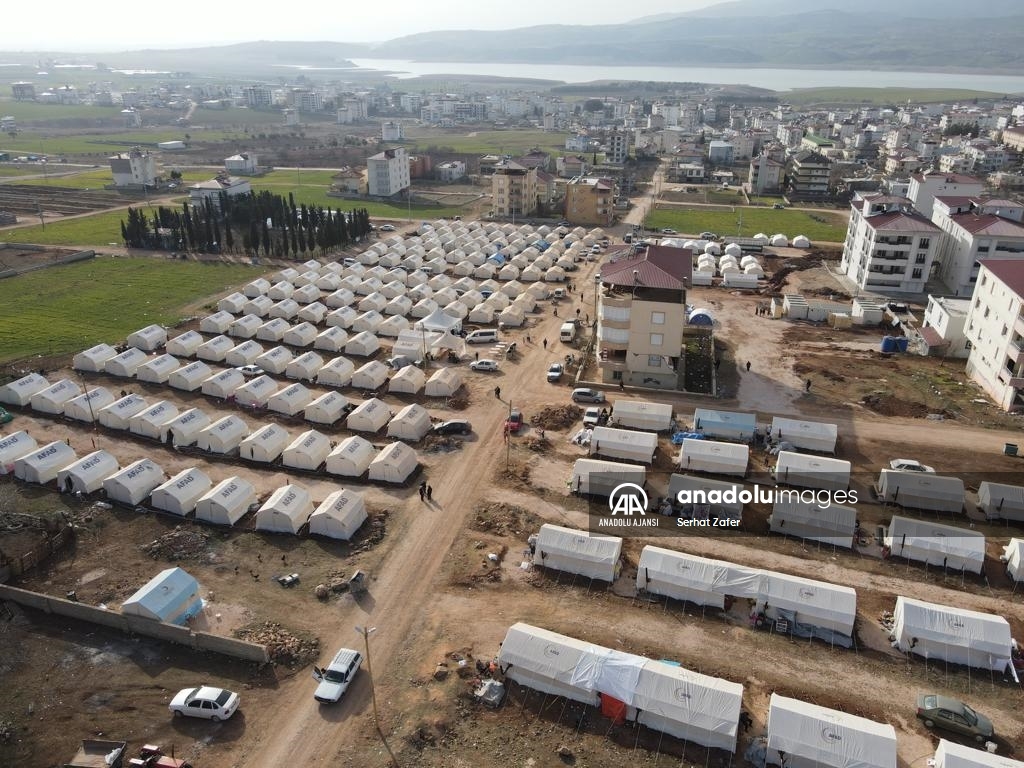 İlk depremin merkez üssü Pazarcık'ta çalışmalar sürüyor