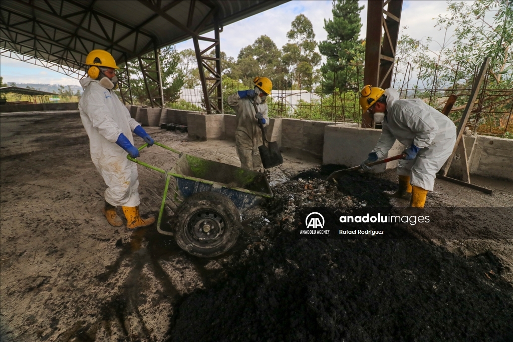 Cocaine is used with encapsulation method in constructions in Ecuador
