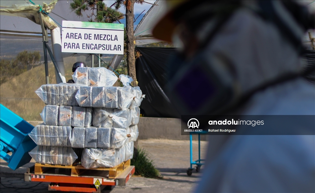 Cocaine is used with encapsulation method in constructions in Ecuador