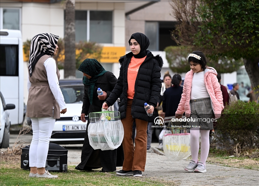 Süheyla Sultan gemisi İskenderun'da depremzedeleri ağırlamaya başladı