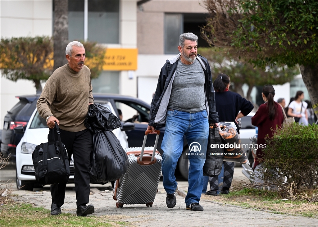 Süheyla Sultan gemisi İskenderun'da depremzedeleri ağırlamaya başladı