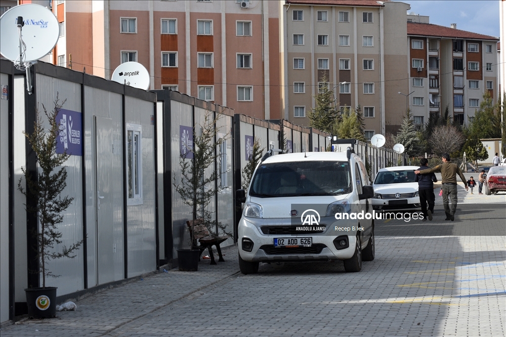 Adıyaman Gölbaşı'nda 1000 ailenin kalacağı konteyner kent oluşturuluyor