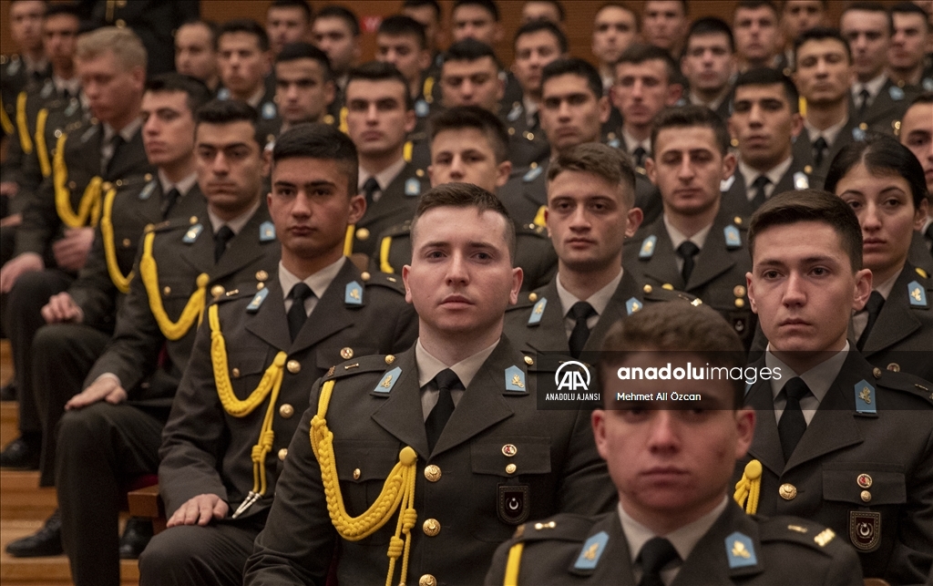 "En Büyük Harbiyeli" Atatürk'ün Kara Harp Okulu'na Girişinin 124. Yıl ...