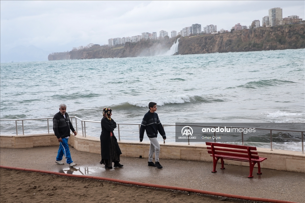 TSK Özel Eğitim Merkez Komutanlıkları depremzedelere yuva oldu