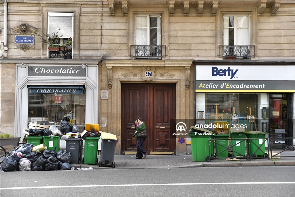 Fransa'da tartışmalı emeklilik reformuna karşı kitlesel grevlerin 8'incisi başladı