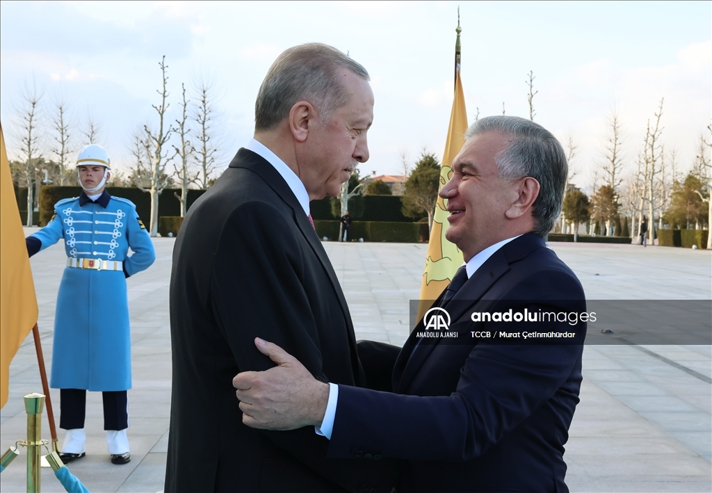 Cumhurbaşkanı Erdoğan, Özbekistan Cumhurbaşkanı Mirziyoyev ile görüştü