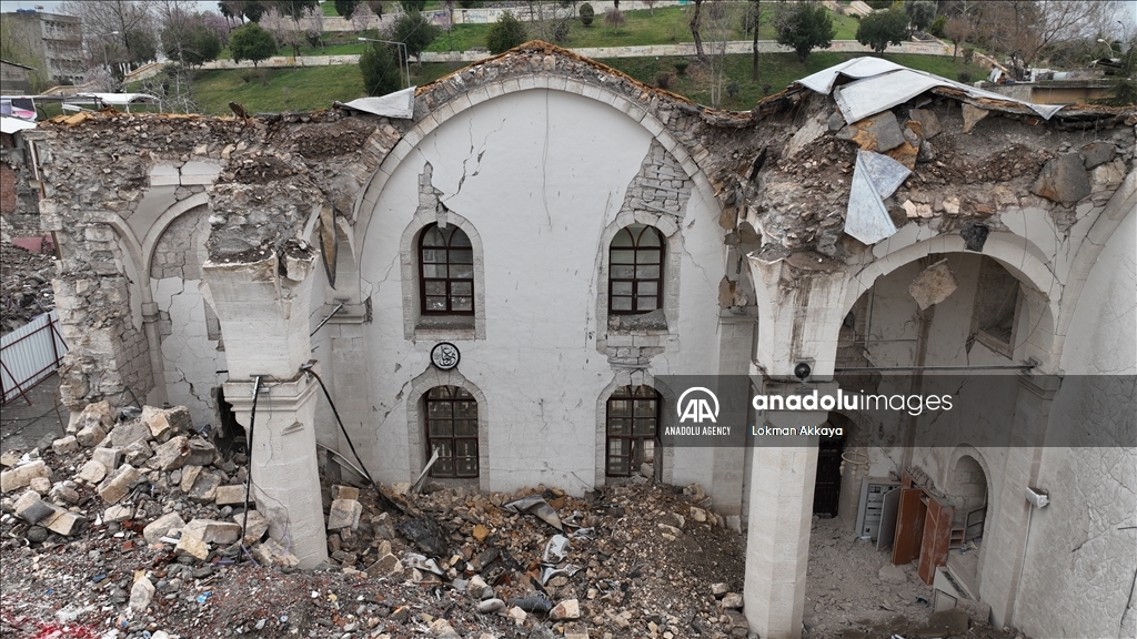 تركيا.. انهيار 9 مساجد وتضرر 36 في أدي يامان بفعل الزلزال