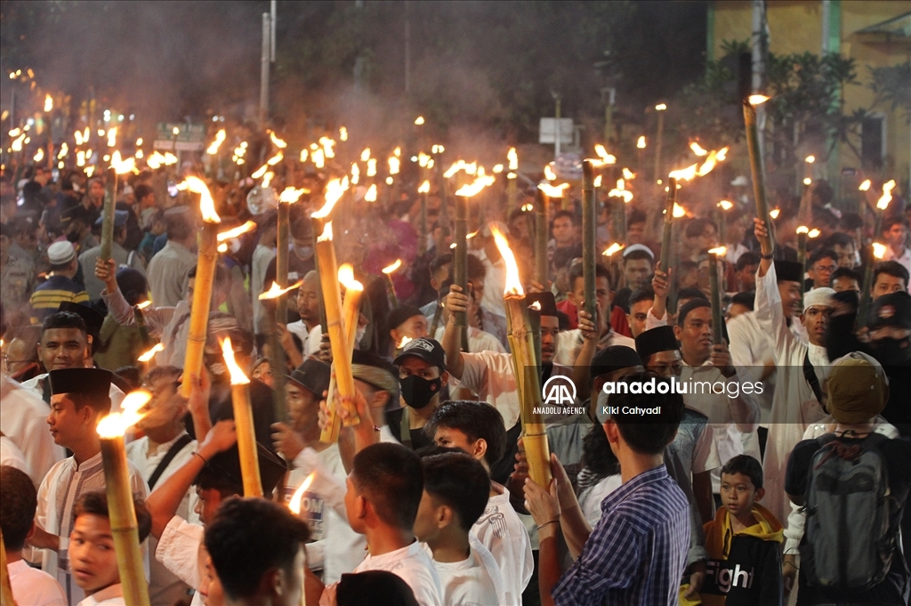 Tradisi pawai obor jelang dimulainya bulan Ramadan