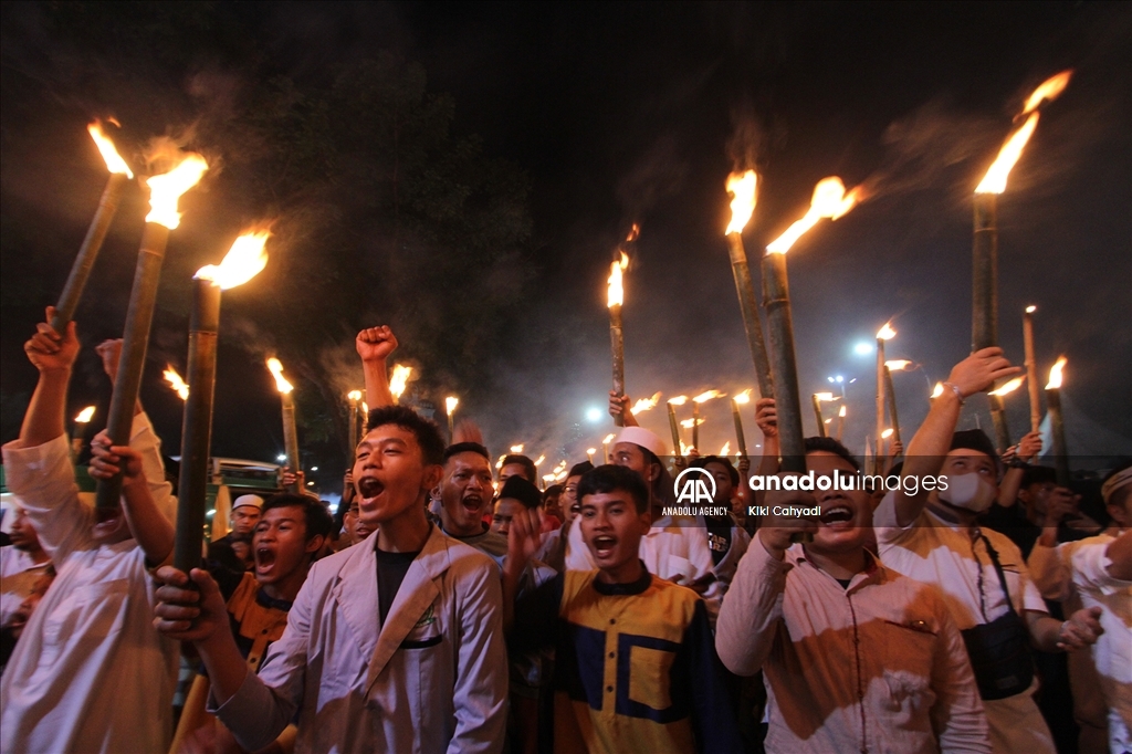 Tradisi pawai obor jelang dimulainya bulan Ramadan