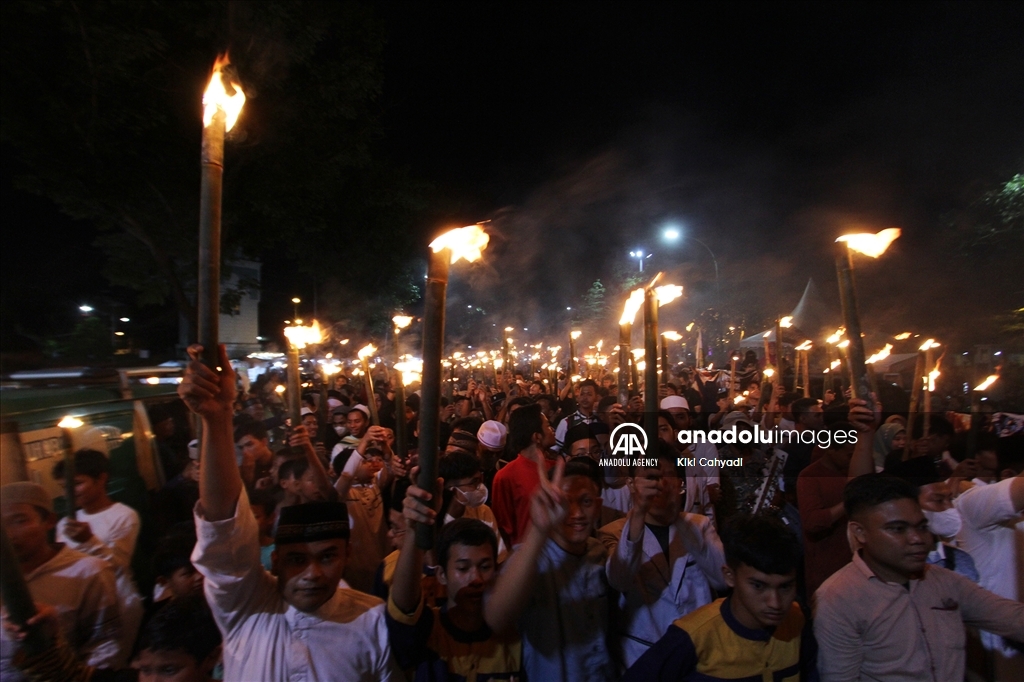 Tradisi pawai obor jelang dimulainya bulan Ramadan