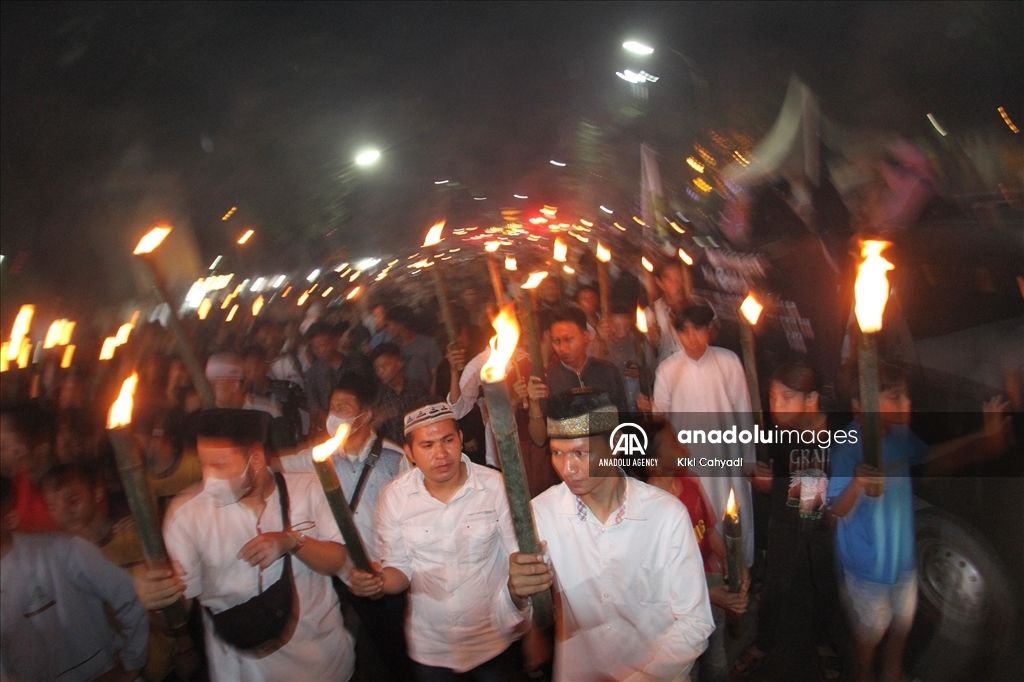 Tradisi pawai obor jelang dimulainya bulan Ramadan