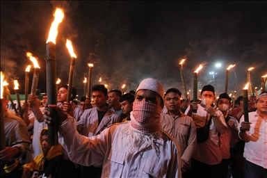 Tradisi pawai obor jelang dimulainya bulan suci Ramadan