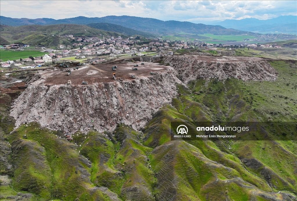 Kahramanmaraş'taki deprem enkazlarından 1,4 milyon ton hafriyat taşındı