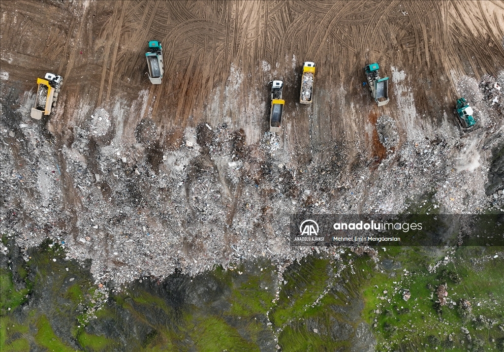 Kahramanmaraş'taki deprem enkazlarından 1,4 milyon ton hafriyat taşındı