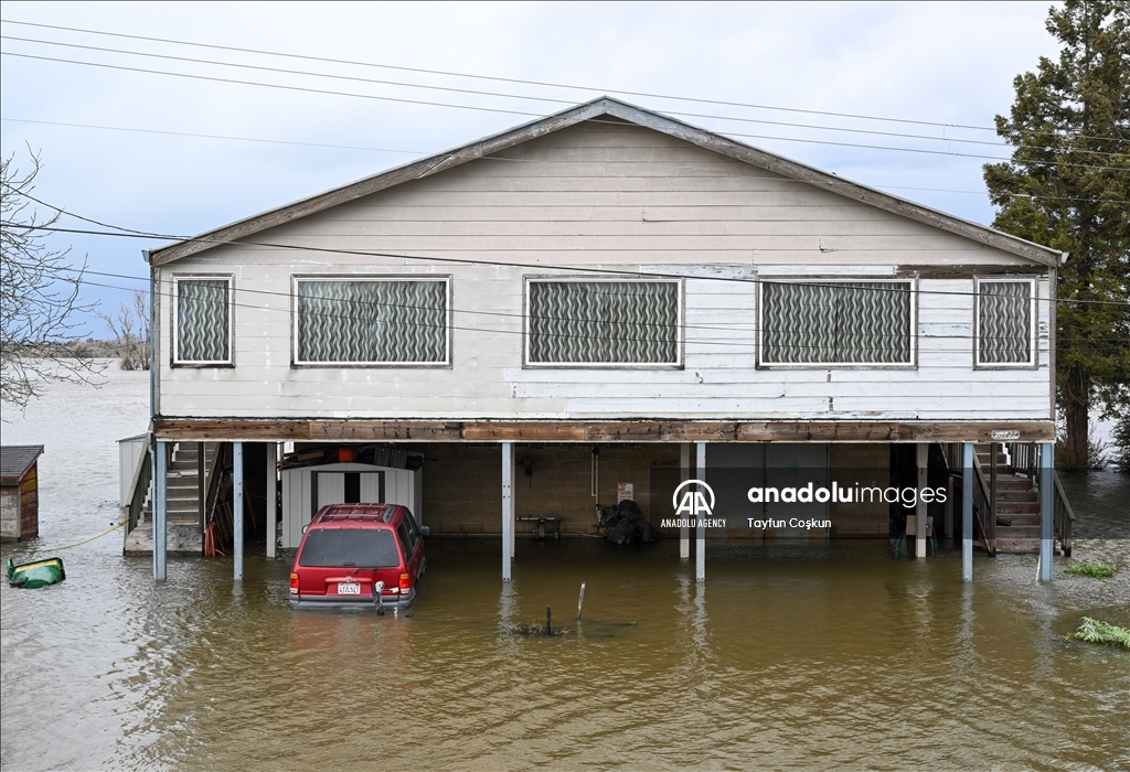 Atmospheric river: Flooding in California 