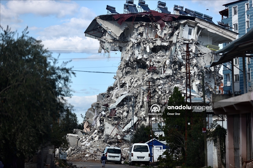 Hatay'ın Hassa ilçesinde 191 binanın enkazı kaldırıldı