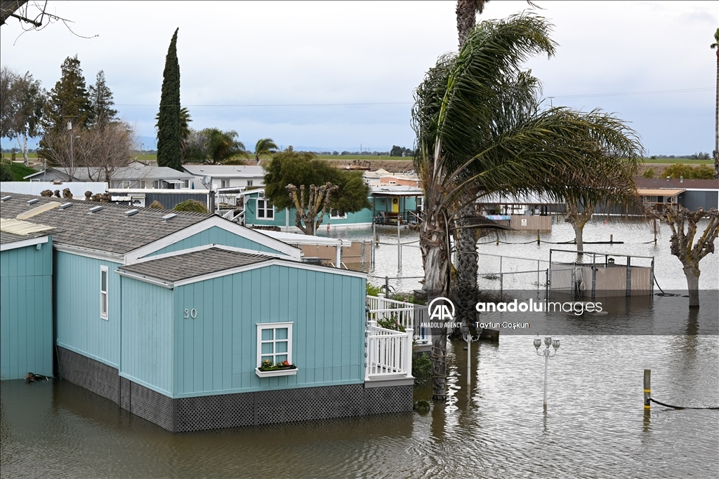 Atmospheric river: Flooding in California 