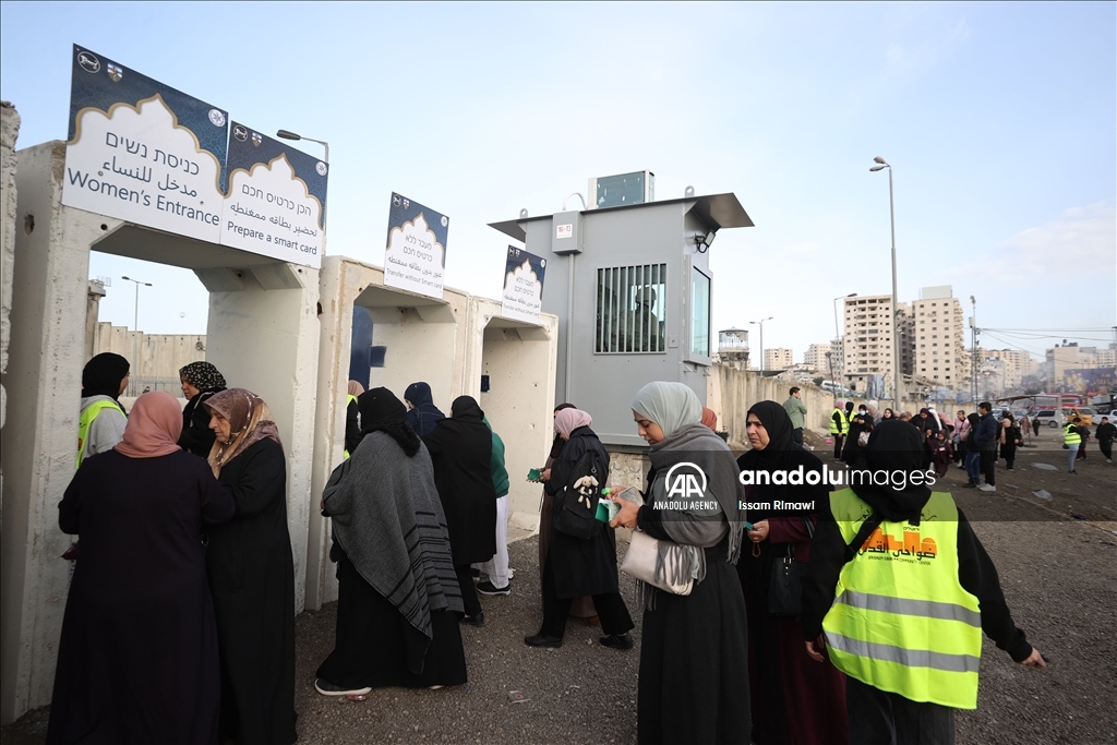 ممانعت نظامیان اسرائیل از ورود نمازگزاران به مسجدالاقصی