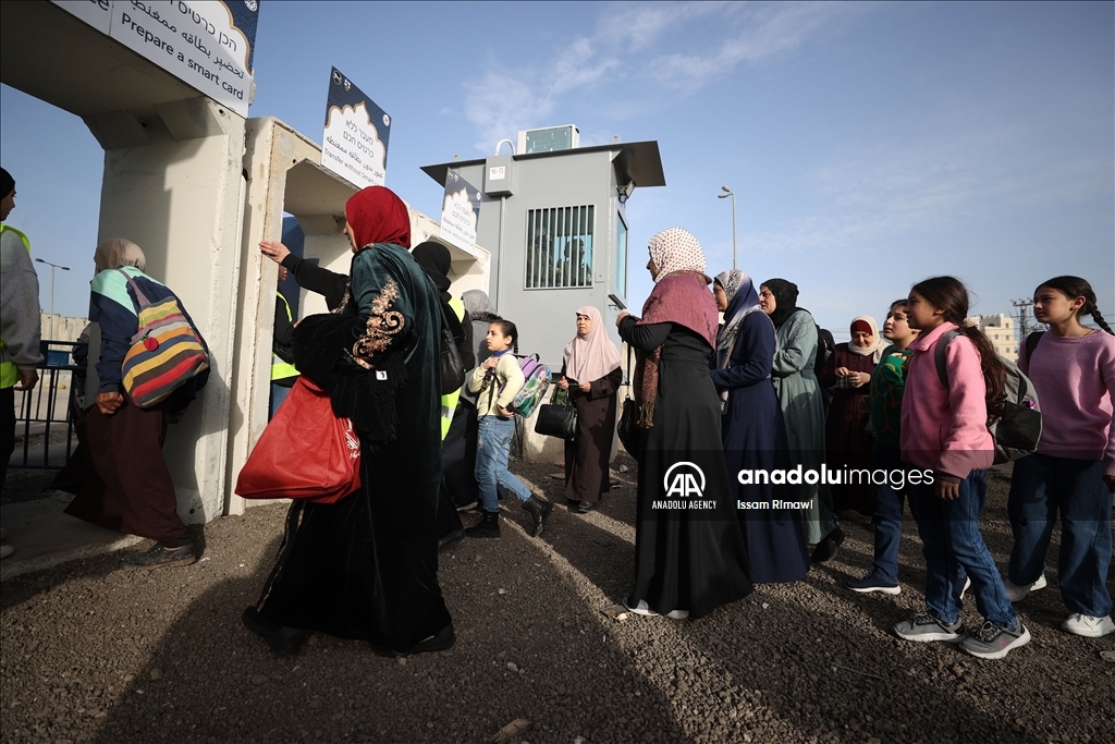 ممانعت نظامیان اسرائیل از ورود نمازگزاران به مسجدالاقصی