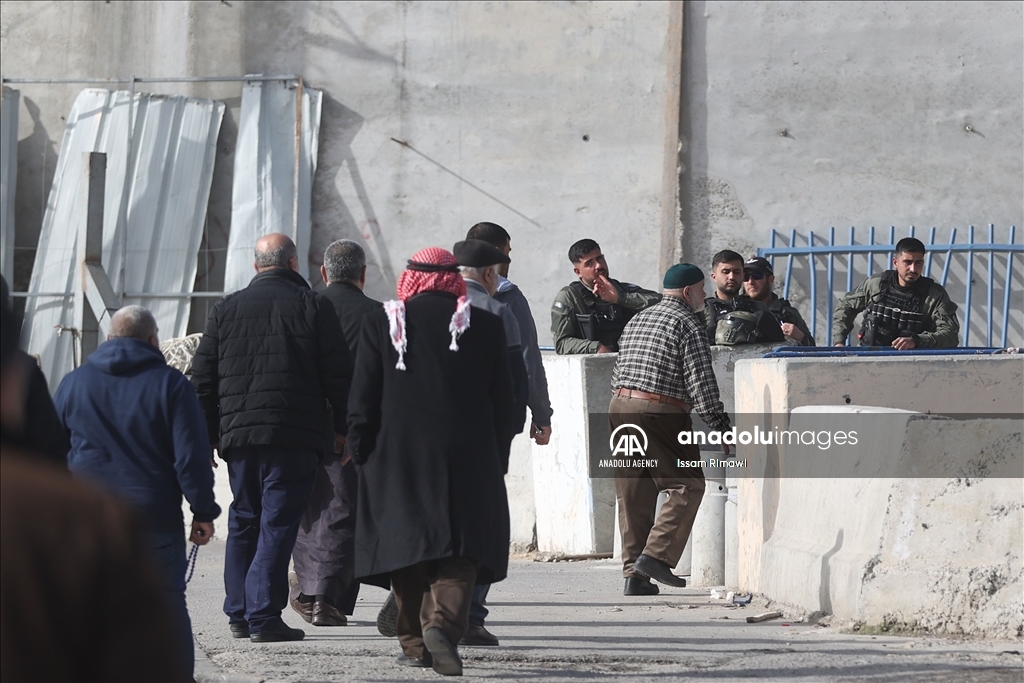 ممانعت نظامیان اسرائیل از ورود نمازگزاران به مسجدالاقصی