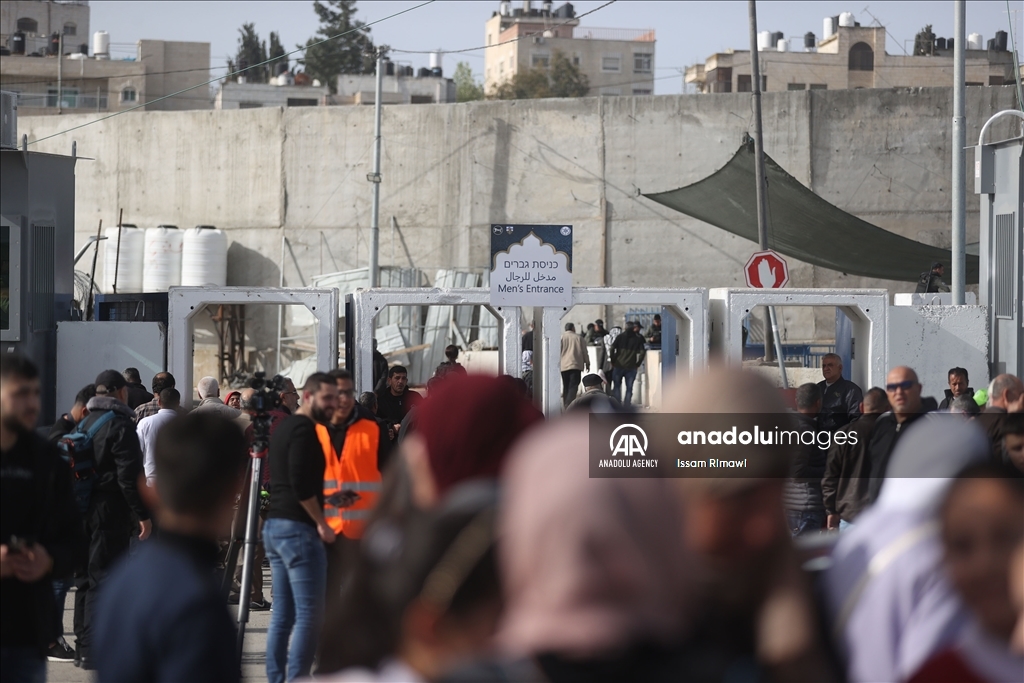 ممانعت نظامیان اسرائیل از ورود نمازگزاران به مسجدالاقصی