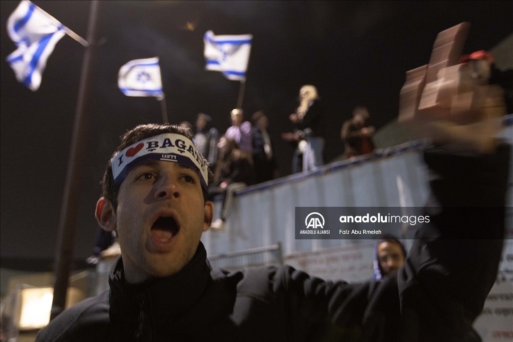 Batı Kudüs'te Netanyahu hükümetinin “yargı reformu” protesto edildi